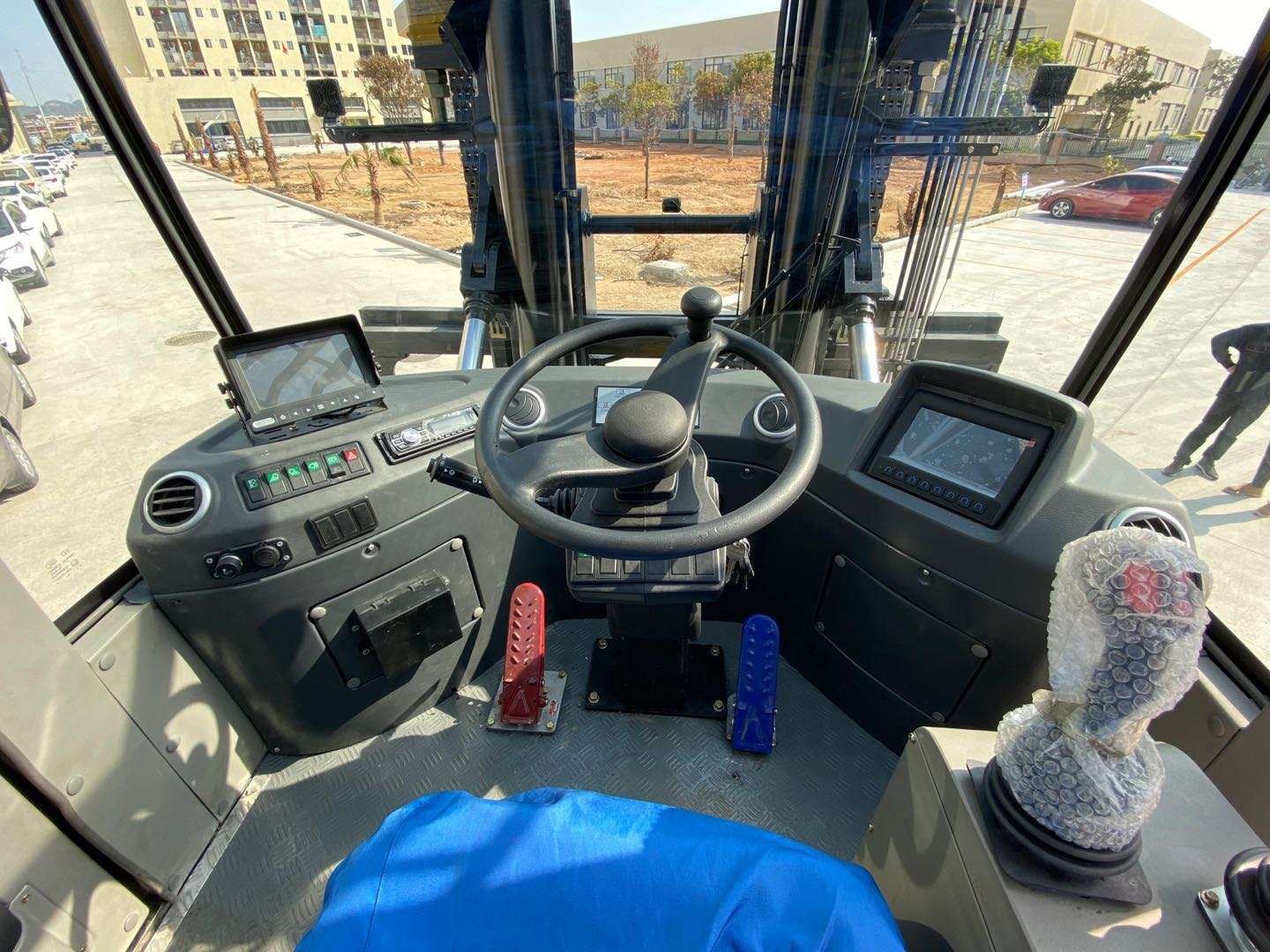 SOCMA forklift closed cabin