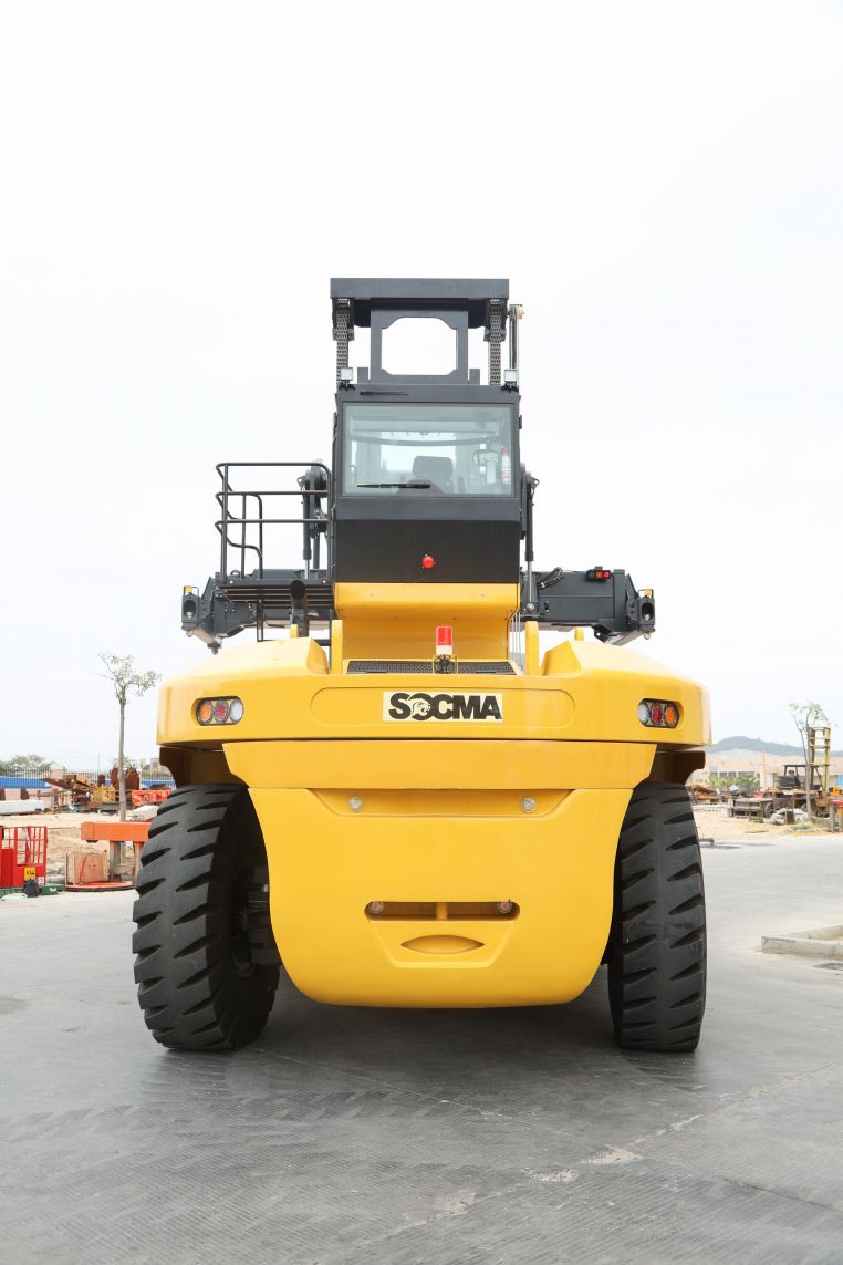 4Z3A5448