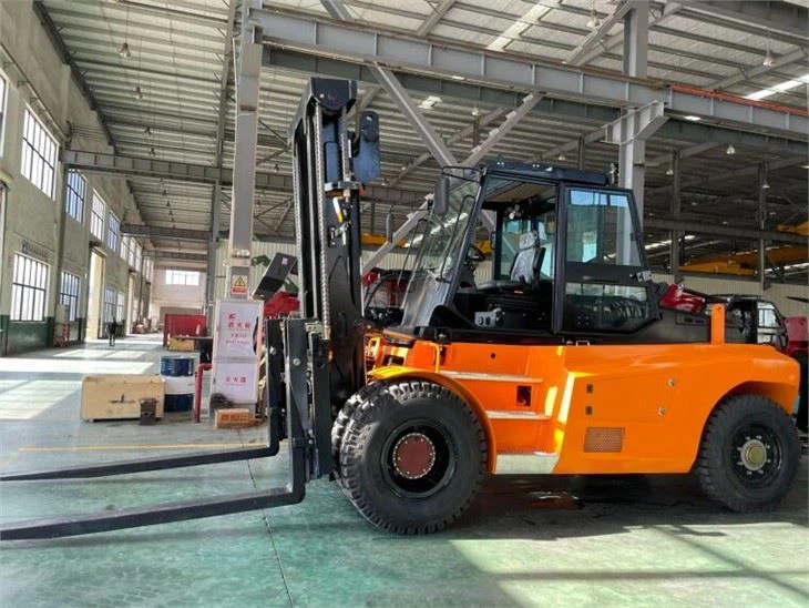 16 Ton Compact Forklift Truck Socma Machine
